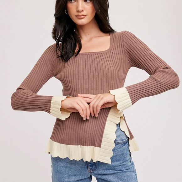 A7- Ribbed Slit Ruffle - Picture 2 of 4